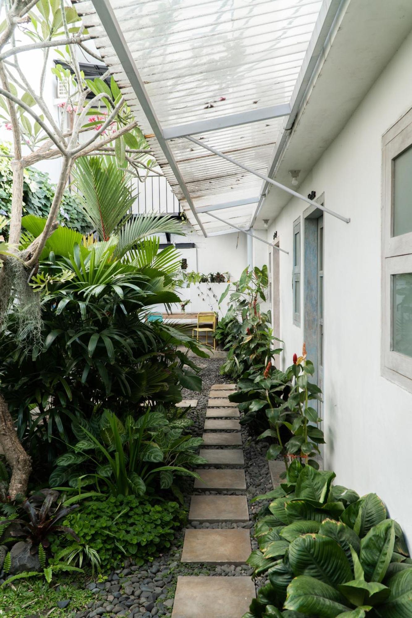 Betah Homestay Banyuwangi Banyuwangi  Exterior photo